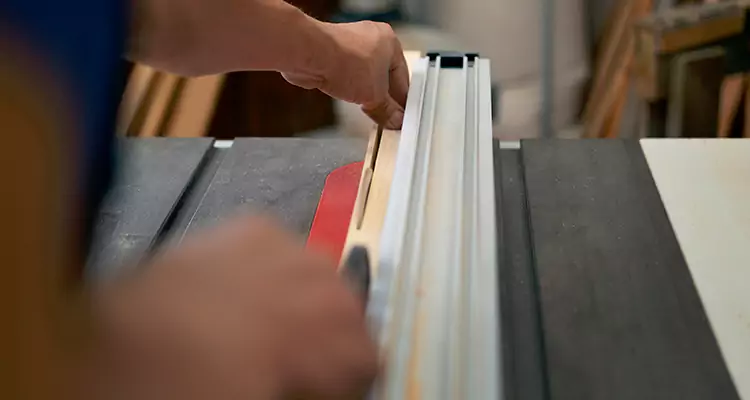 Bifold Door Seal Repair in University Park, FL