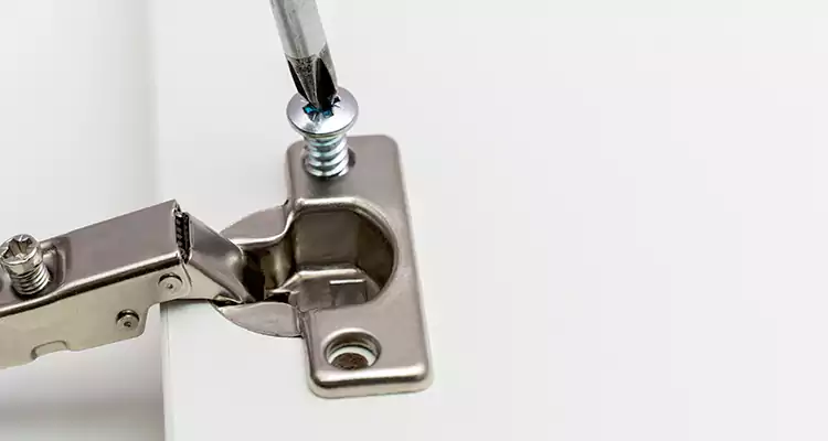 Screen Door Hinge Repair in University Park, FL