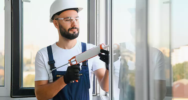 Retractable Screens Repair for Patio in University Park, FL