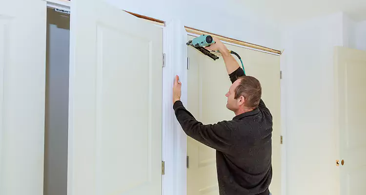 Top Rated Door Fixing ServiceFixing Garage Door Track in University Park, FL