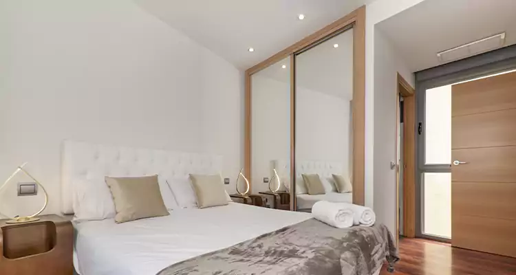 Sliding Wardrobe Door Mirror Replacement in University Park, FL